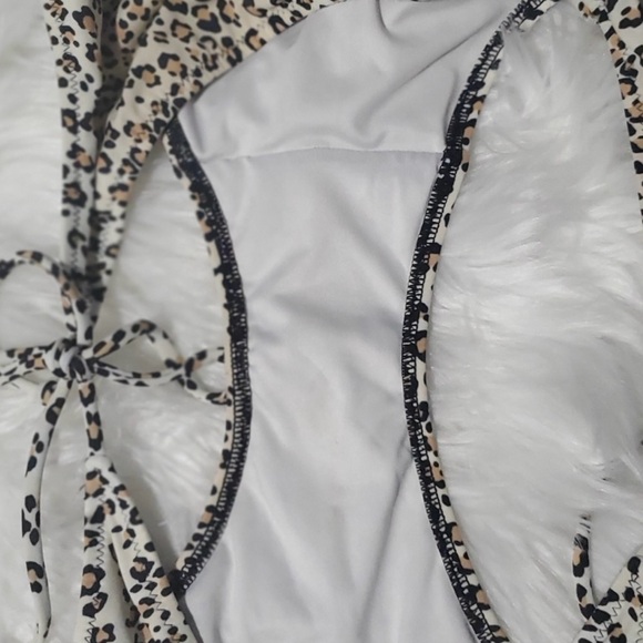 🤎🖤Victoria’s Secret Leopard Print Bikini🖤🤎 - Picture 8 of 10